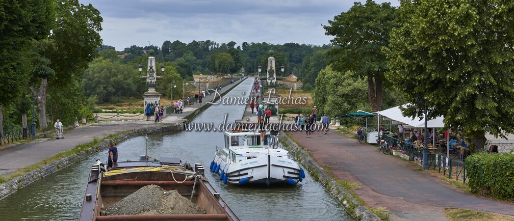 vnf_canal_lateral_loire_commerce_004.jpg