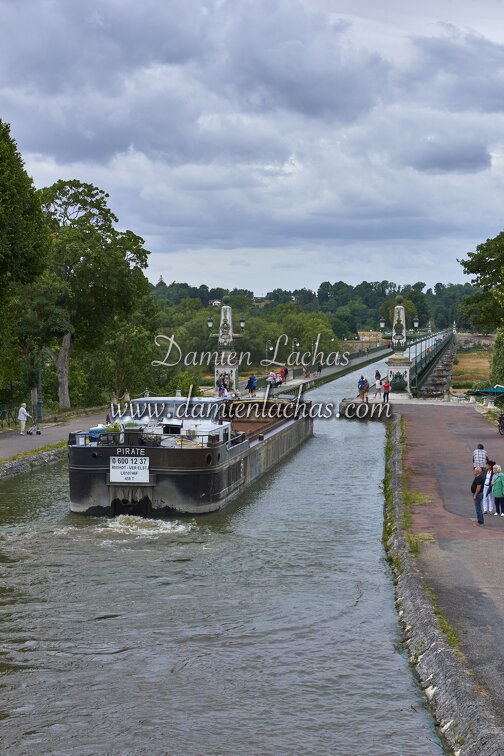 vnf_canal_lateral_loire_commerce_008.jpg