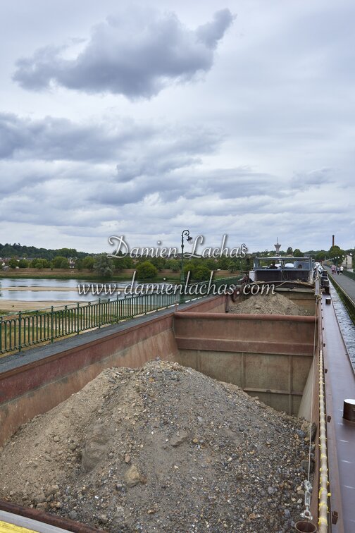 vnf_canal_lateral_loire_commerce_018.jpg