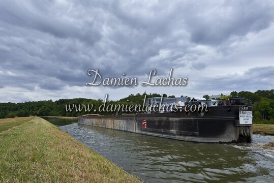 vnf canal lateral loire commerce 023