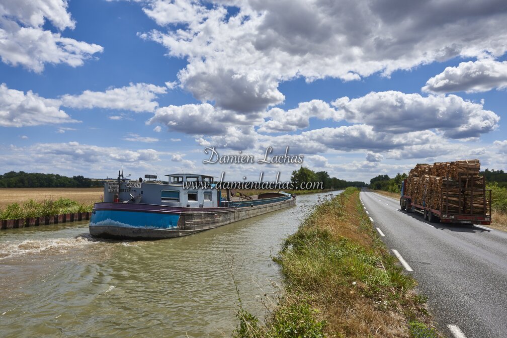 vnf_canal_lateral_loire_commerce_027.jpg