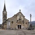 pays voironnais patrimoine religieux st-geoire-valdaine place eglise 002